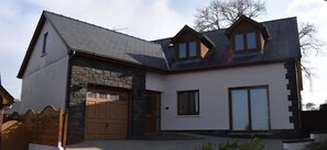 House | Exterior - Captivating 4-bed House in West Wales (Pencader)