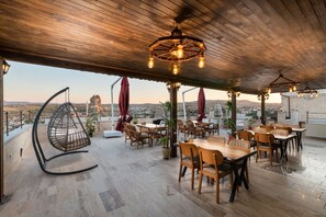 Free daily local cuisine breakfast - Oba Cave Hotel (Ürgüp)