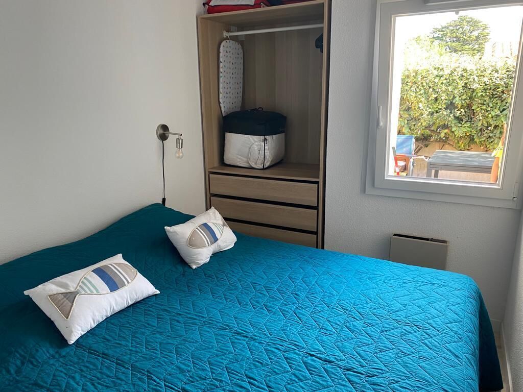 Warm house at the foot of the dunes