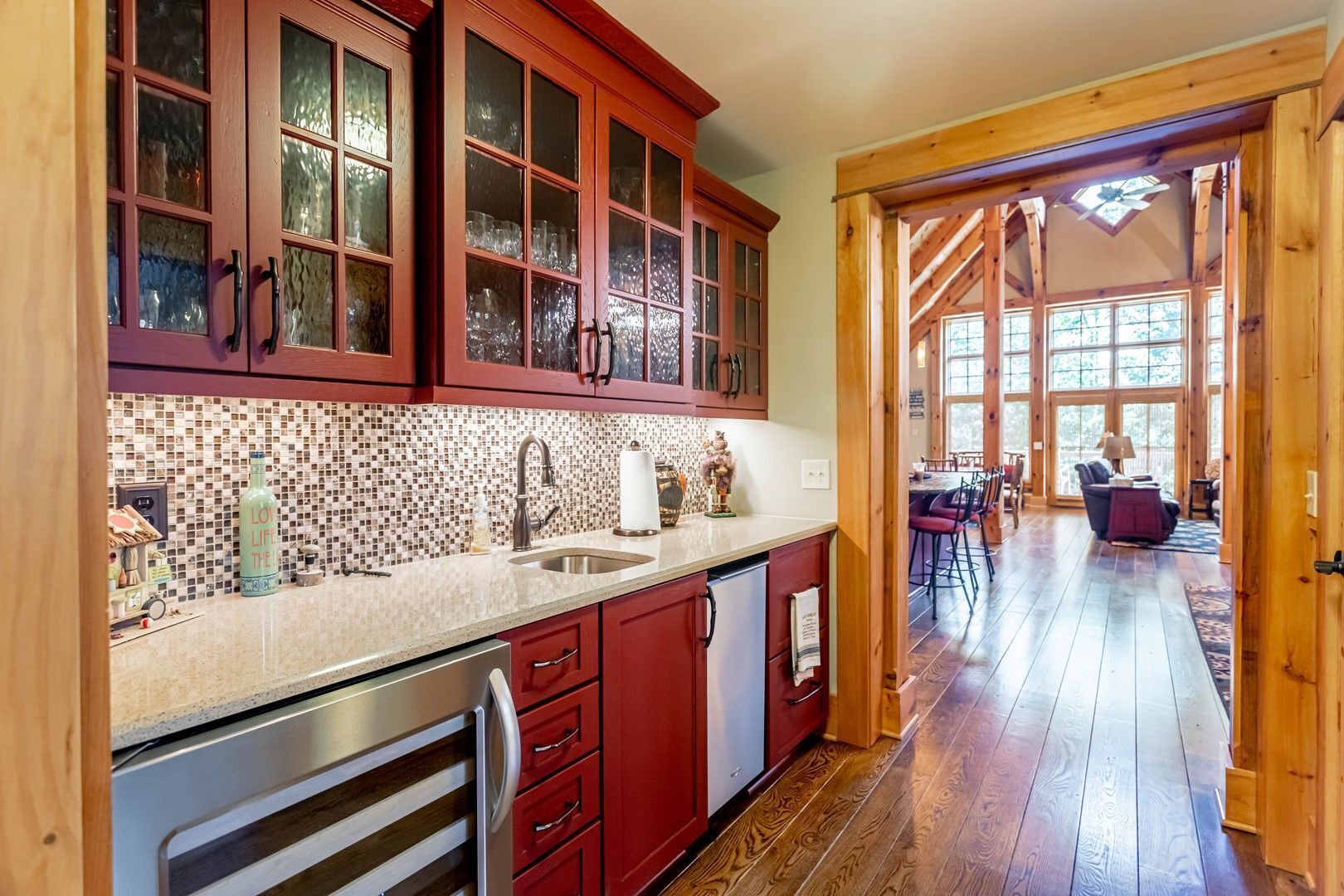 Private, Luxurious, Lakefront Home 4BS12