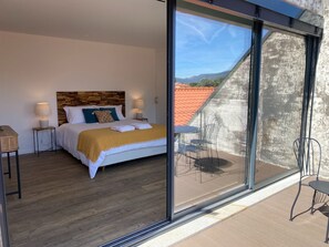 1 غرفة نوم وخدمة الإنترنت وملاءات أسرّة