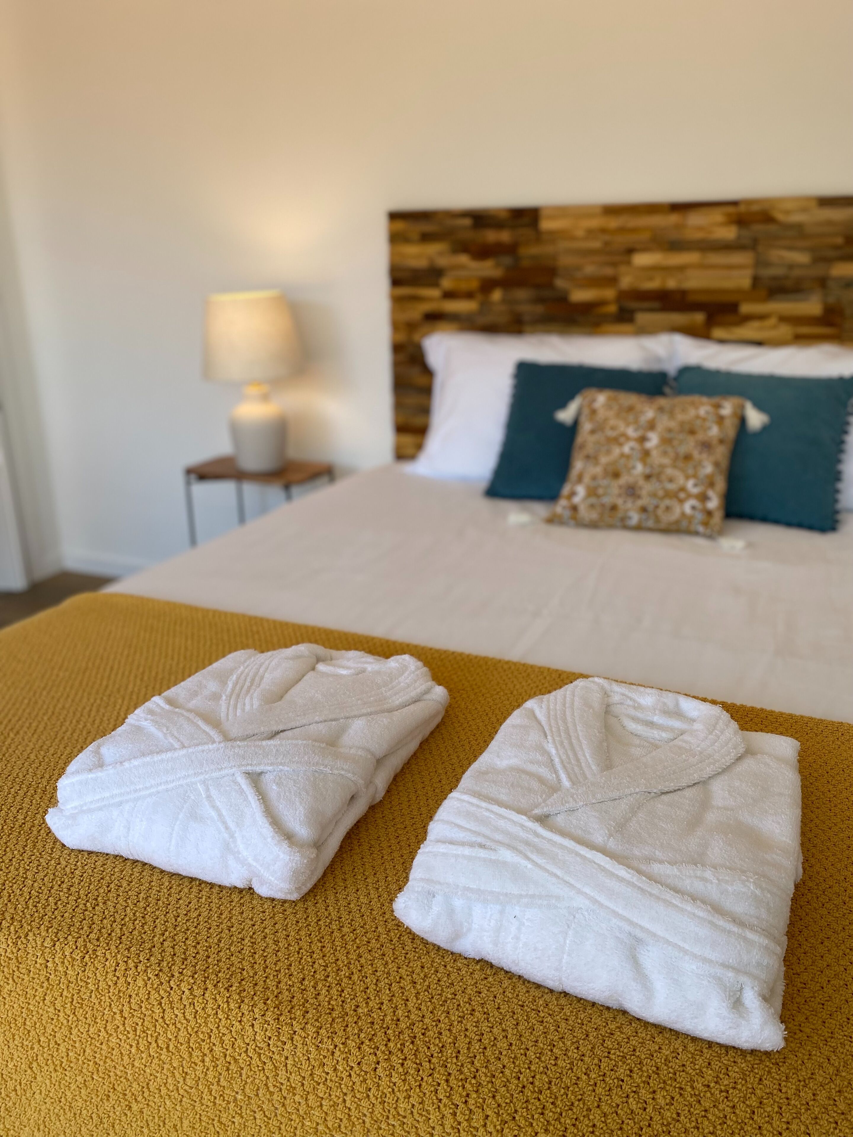 Quarto Elevado - by Quinta do ribeiro