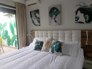 1 chambre, fer et planche Ă repasser, lit parapluie, Wi-Fi