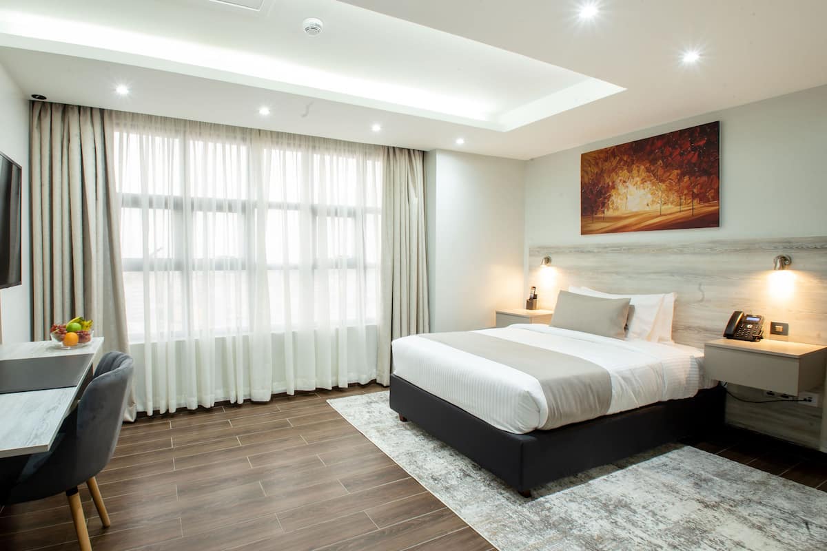 Kamar Standar | Brankas, tirai kedap cahaya, kedap suara, dan setrika/meja setrika