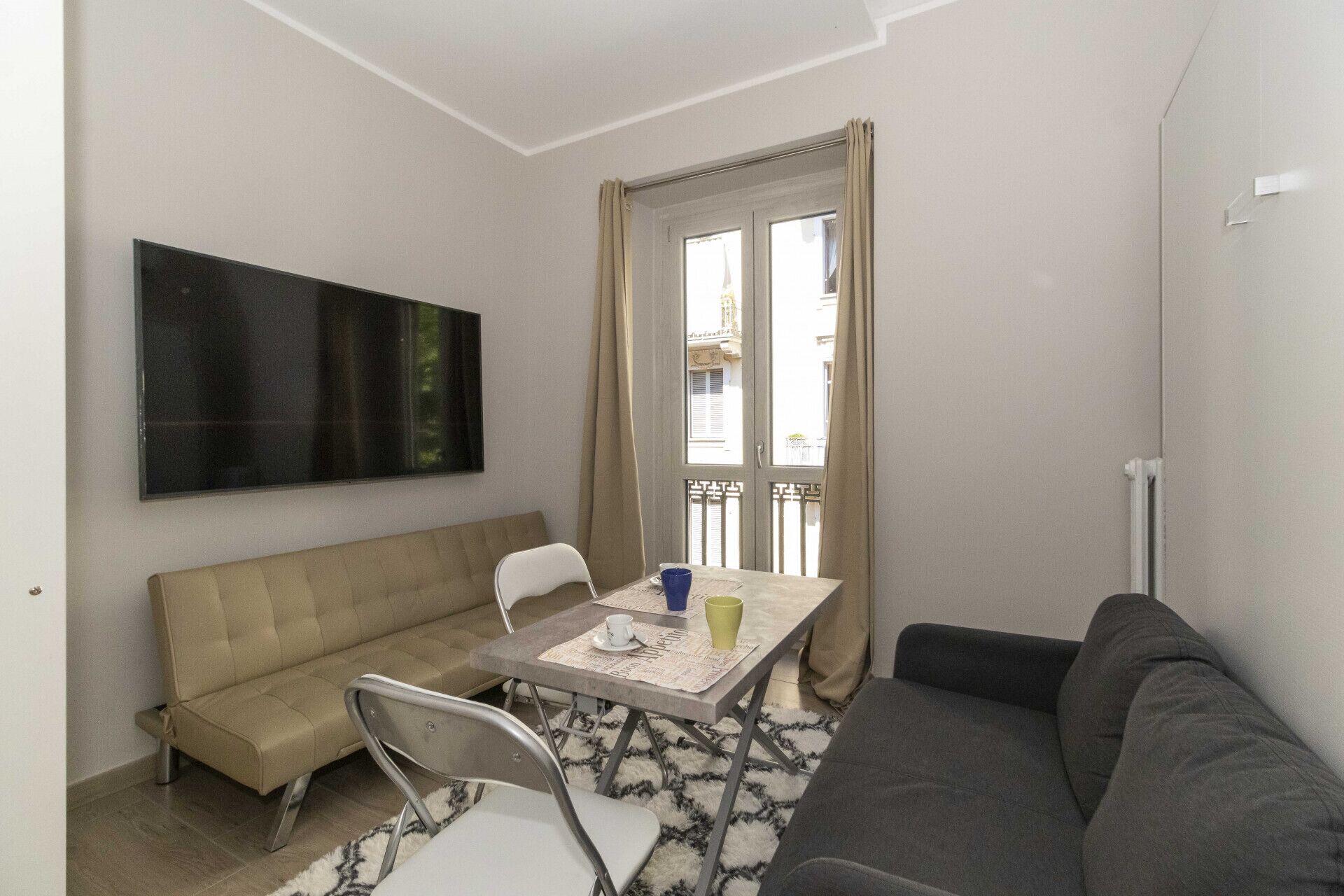 NEW Bright Studio x3 near Piazza San Carlo!