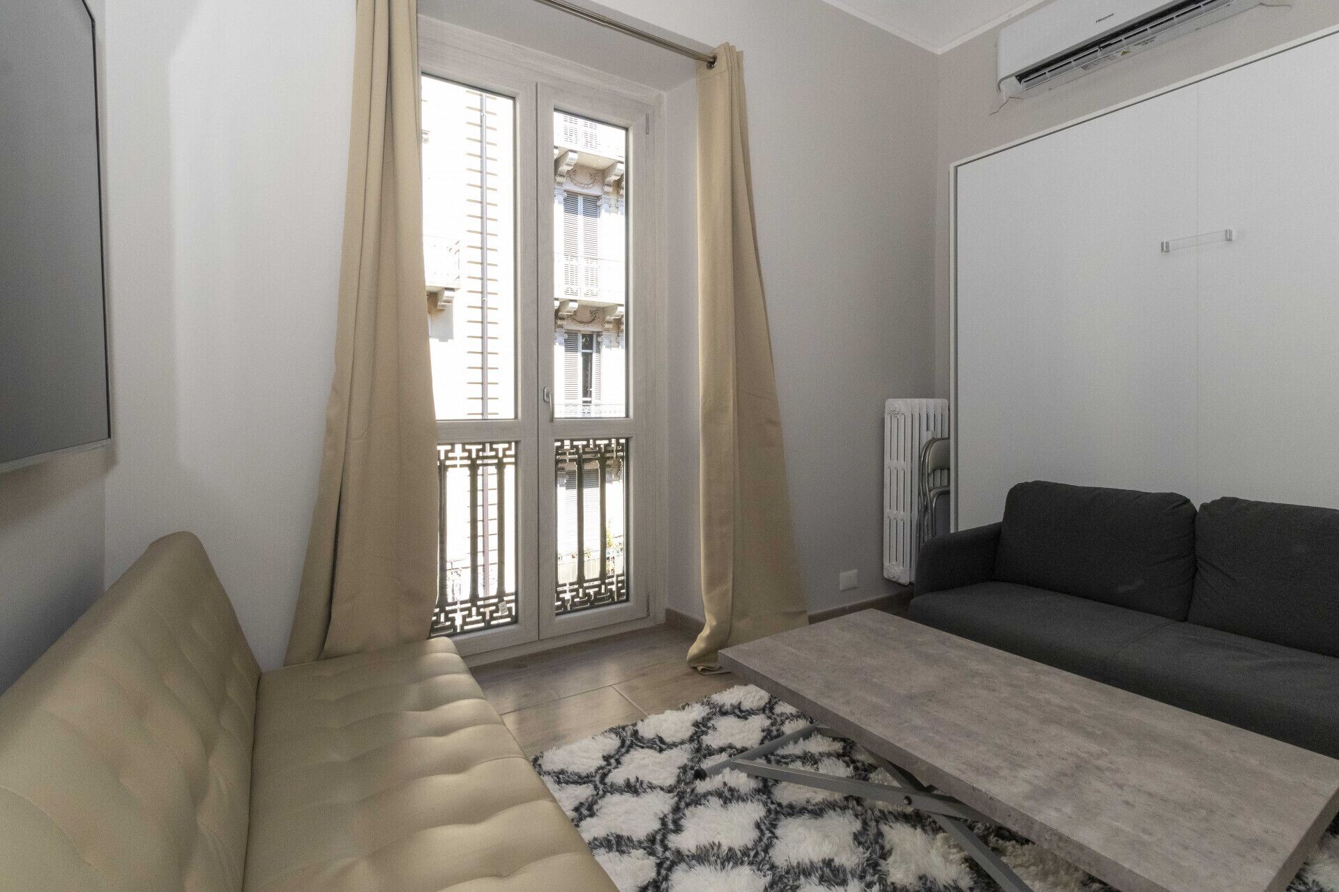 NEW Bright Studio x3 near Piazza San Carlo!