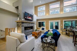 スマートテレビ、暖炉