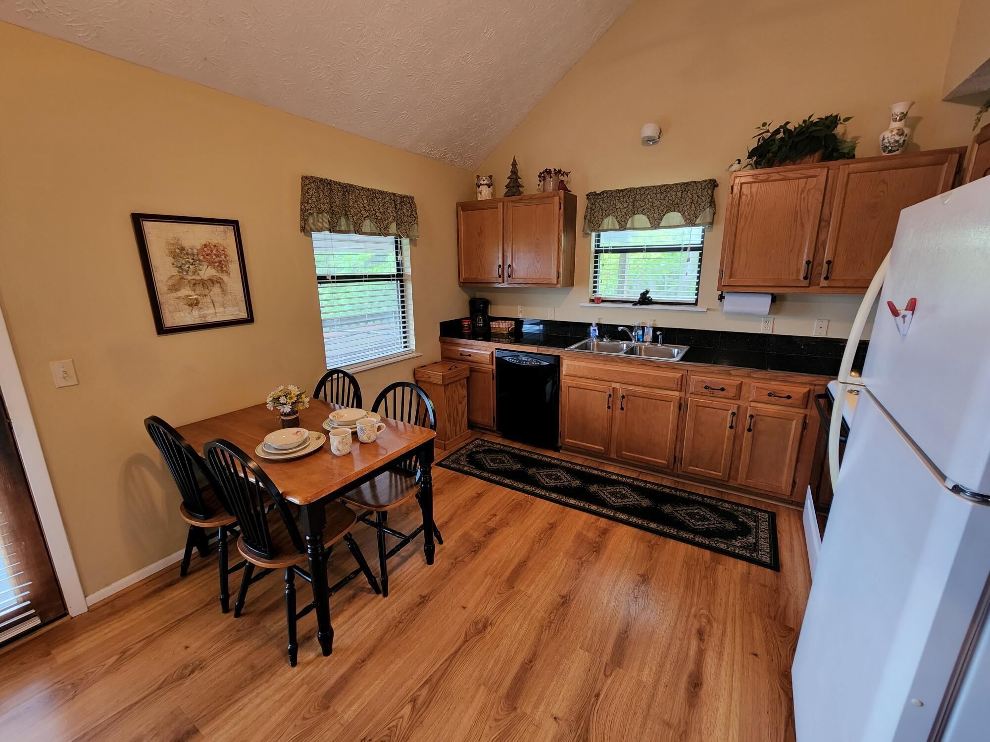 BUDGET FRIENDLY 3 BDRM! Save additional 10%!