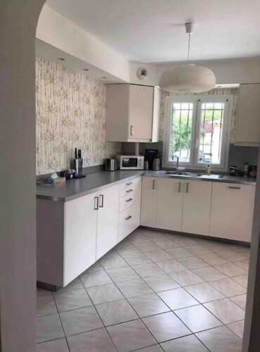 Villa Avec Piscine Chauffée en Bordure du Centre Ville