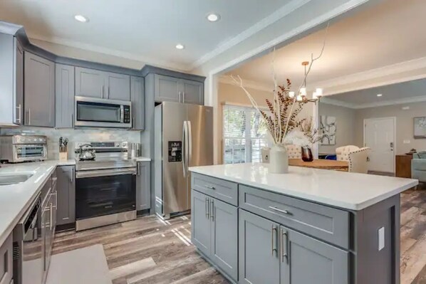 Fridge, microwave, oven, dishwasher