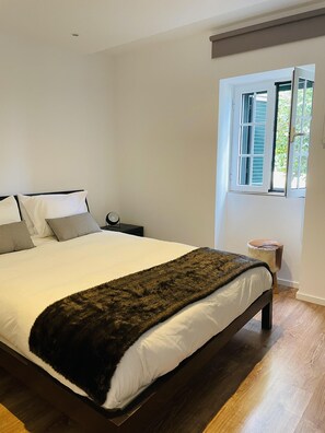 House, 1 Queen Bed with Sofa bed