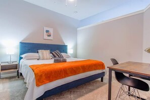 1 bedroom, iron/ironing board, WiFi, bed sheets - Boulevard Stays Pool Gym Parking 1BR King Suite C (mckinney)