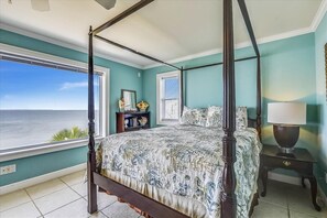 6 bedrooms, free WiFi, bed sheets