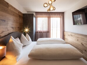 2 slaapkamers, reisbedje, gratis wifi, beddengoed