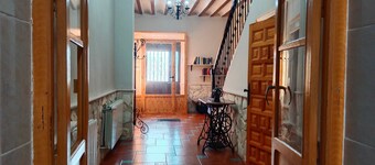 Holiday Home 'Batalla Navas de Tolosa' with Mountain View, Pool & Wi-Fi