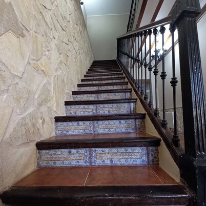 Holiday Home 'Batalla Navas de Tolosa' with Mountain View, Pool & Wi-Fi