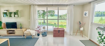 15 minutes from the sea | home office | Families | Hiking | Nature