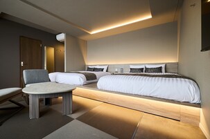 In-room safe, desk, laptop workspace, iron/ironing board