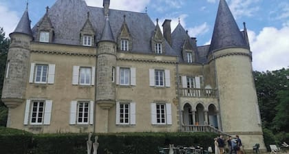 Gite Claude Bernard au Sein du Domaine du Château de Launay Guen