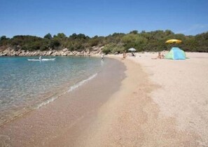 Beach - Grande Villa Tizzano 200 M DE LA Plage 18 Pers (Sartène)