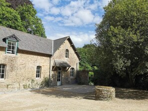 Exterior - Gîte Pasteur adapted for PMR swimming pool sauna (Plémet)