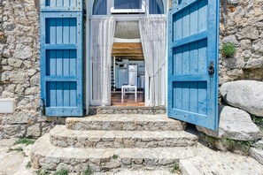 Exterior detail - Apartment "Loft Calella de Palafrugell" at the Beach (Calella de Palafrugell)