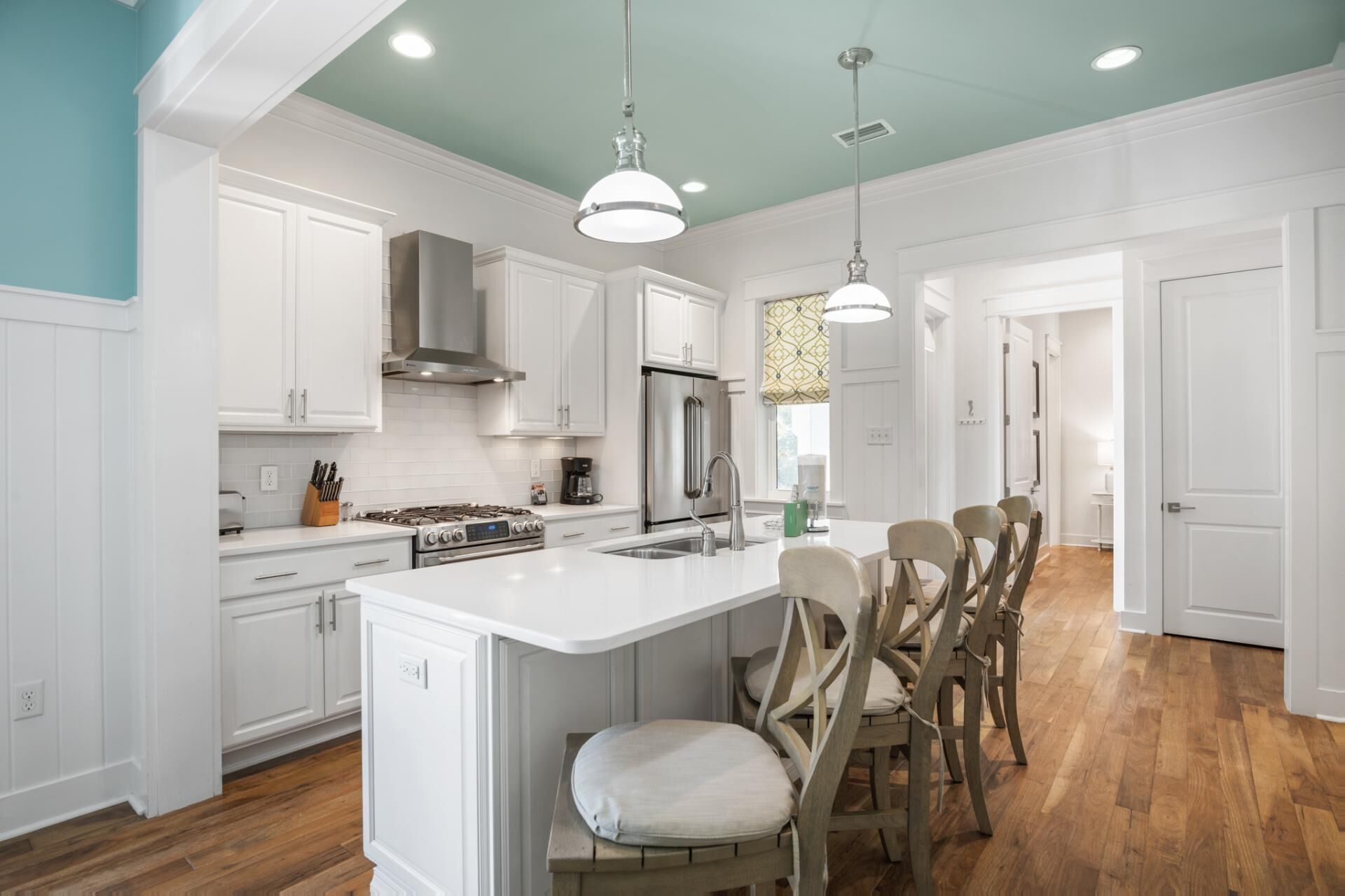 Beautiful 30A Beaches! 4 Adult Bikes! Nearby Amenities!