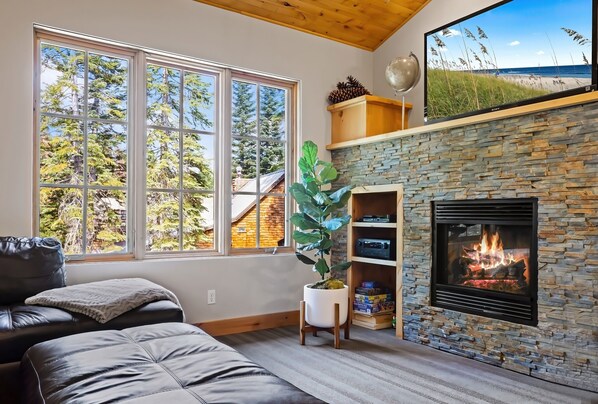 Condo, 3 Bedrooms | Interior - Modern Condo - EV Charger - SM 301 by Bear Valley Vacation Rentals (Arnold)