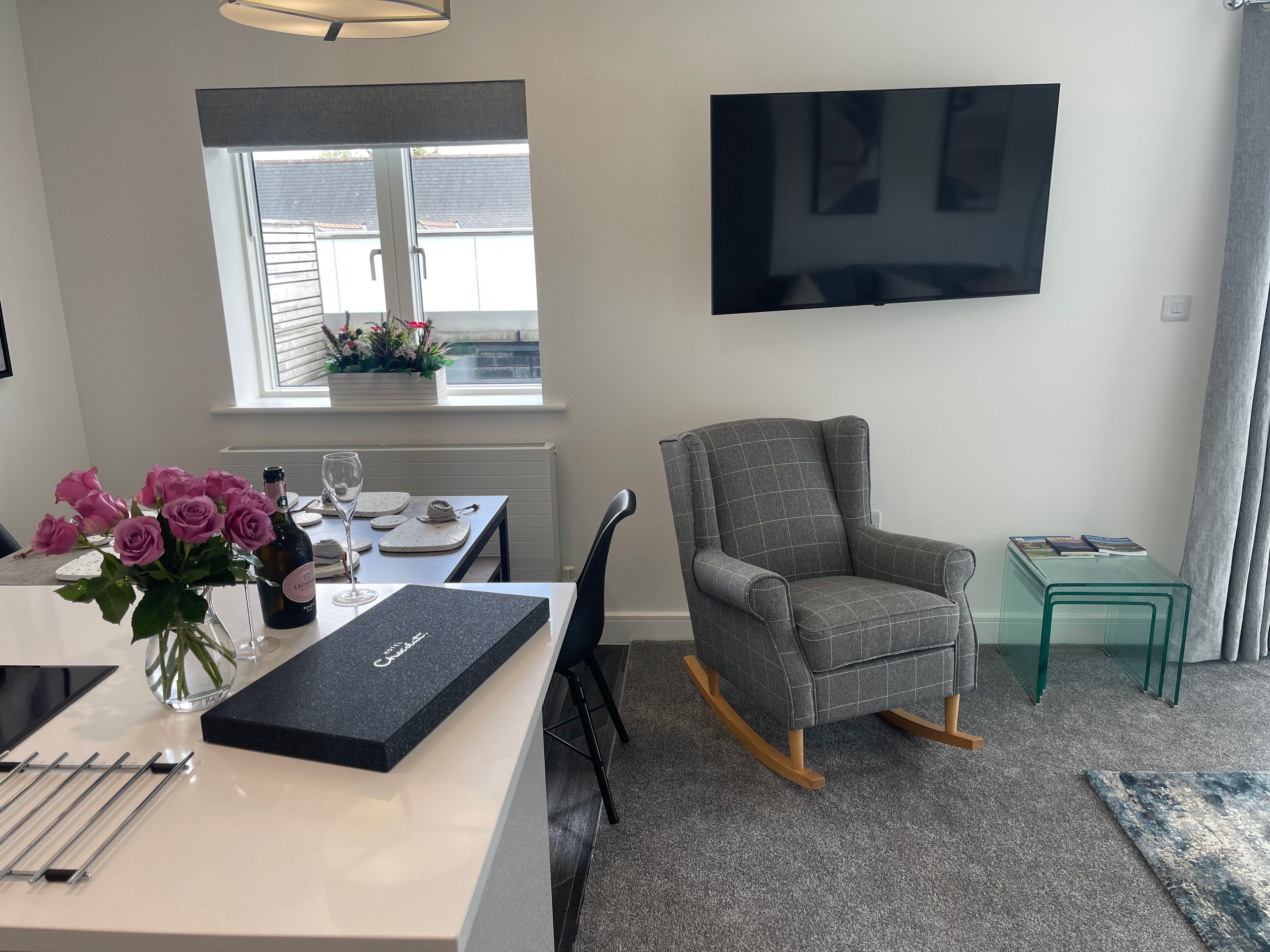 2 bilik tidur, Wi-fi percuma, cadar katil 