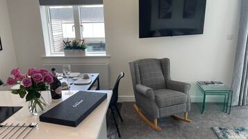 2 bilik tidur, Wi-fi percuma, cadar katil