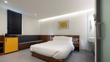 Standard | 1 ๊ฐ์ ์นจ์ค, ๊ณ ๊ธ ์นจ๊ตฌ, ๊ฐ๊ฐ ๋ค๋ฅธ ์คํ์ผ์ ์ธํ
๋ฆฌ์ด, ๊ฐ๊ฐ ๋ค๋ฅด๊ฒ ๊ฐ๊ตฌ ๋น์น