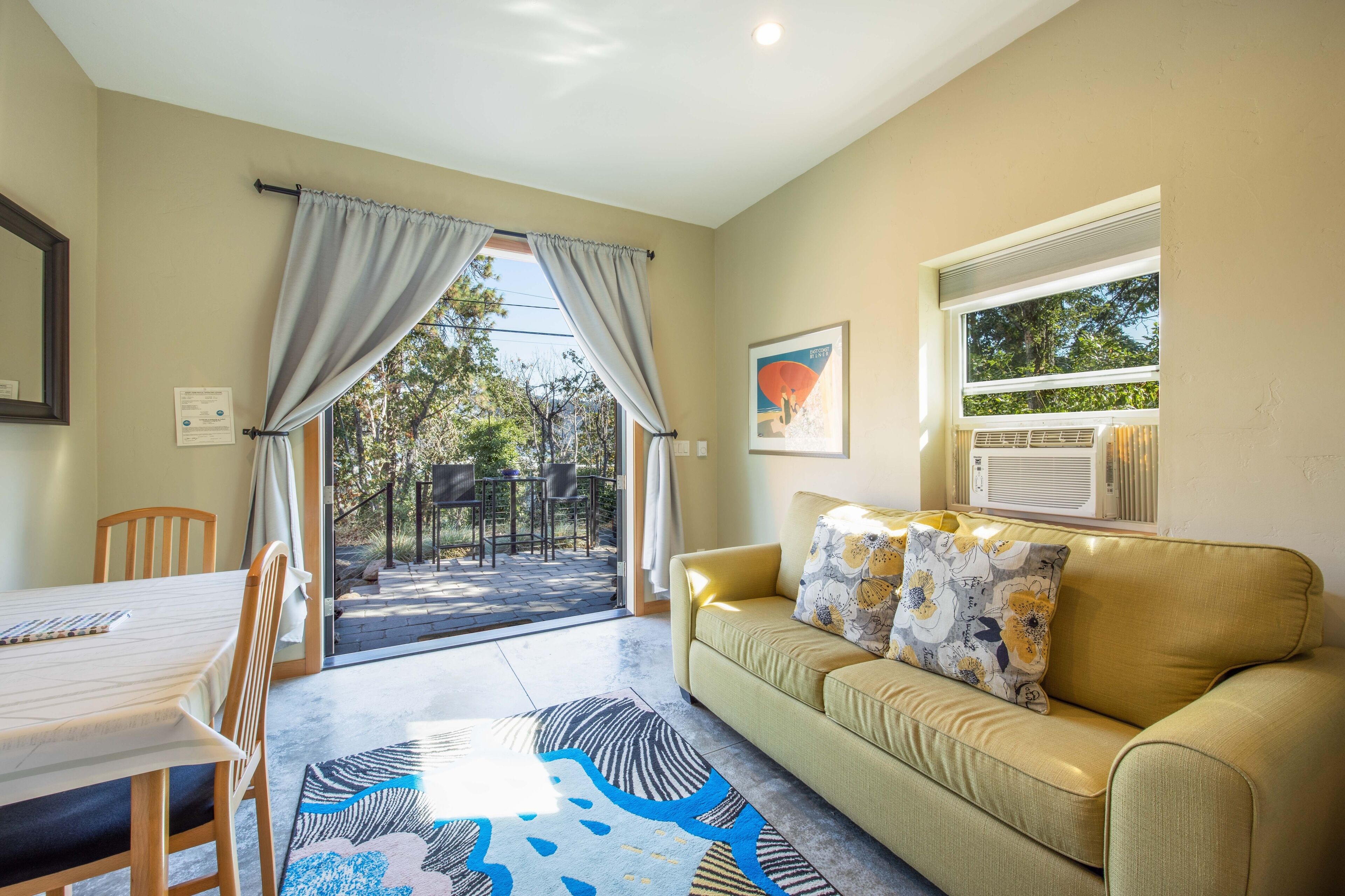 White Cap 1 Bedroom Home by Redawning