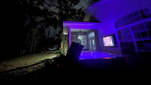 Bain à remous extérieur