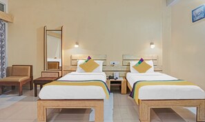 Deluxe Double Room | Desk, iron/ironing board