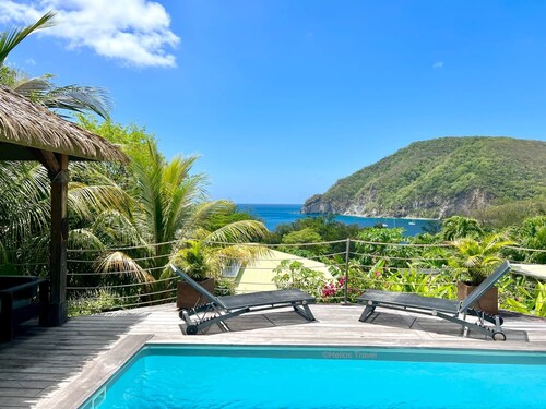 Villa Corali, vue mer, piscine, pour 4/6 personnes.