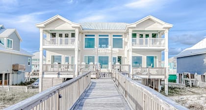 Beachfront - Pools & Pickleball - Morgantown