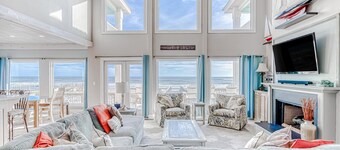 Beachfront - Pools & Pickleball