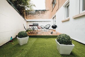 Terrace/patio - Cozy Central Studio with Private Terrace (Luxembourg)