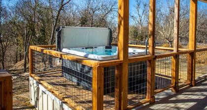 Wine Not? | Hot Tub | 2 Blocks to Main