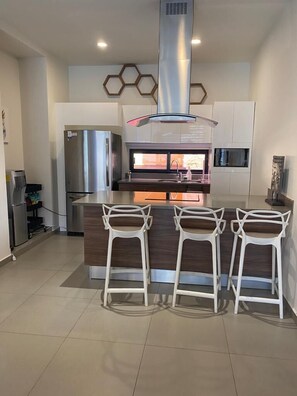 Superior Apartment | Private kitchen | Full-size fridge, microwave, oven, stovetop - AMAZING PENHOUSE DELUXE WHIT JACUZZI (Playa del Carmen)