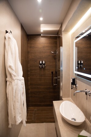 Hygge Suite | Bilik Mandi | Pancuran mandi, hulu semburan mandi hujan 
