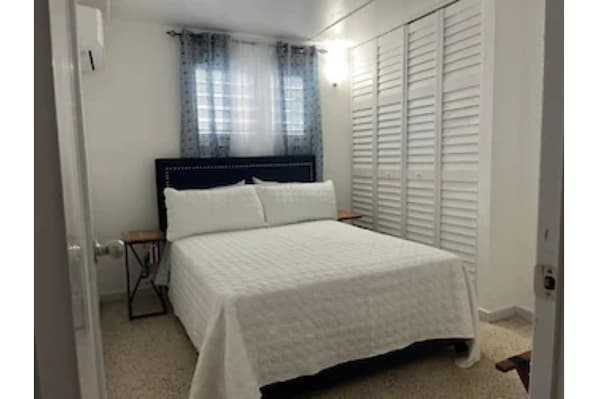 Room - Mirlaucha Management LLC Hosting La Mariposa Apart 6 min from the Int airport (Carolina)