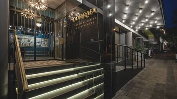 Fachada de la propiedad