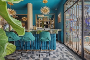 Junior Suite | Bar (on property) | 2 bars/lounges - Don Rafa Boutique Hotel & Residences (San Juan)
