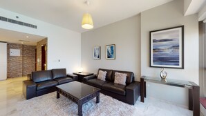 Classic Apartment | Living area | 75-inch flat-screen TV with cable channels, TV, Netflix - 4302 Rimal 1 (Dubai)