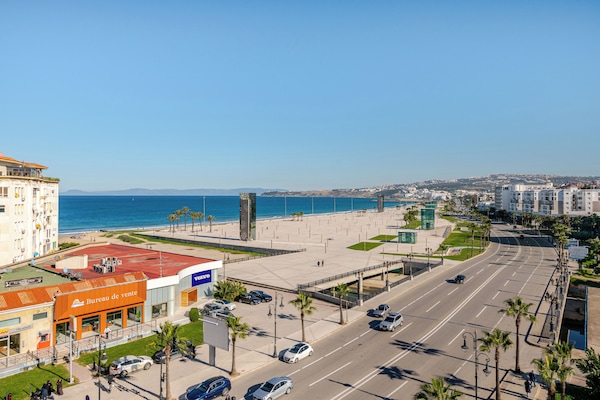 A magnificent view of the sea. Just a short walk to the beach!