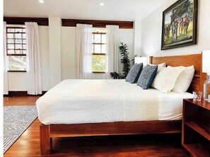 5 Schlafzimmer, Bügeleisen/Bügelbrett, kostenloses WLAN, Bettwäsche