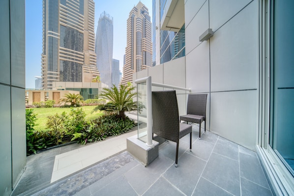 Exclusive Apartment | Balcony