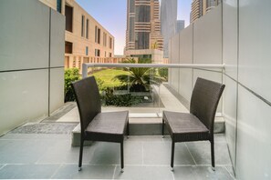Balcony view - Botanica Tower (Dubai)
