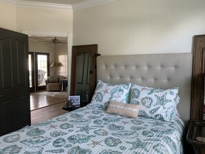 3 bedrooms, travel crib, WiFi
